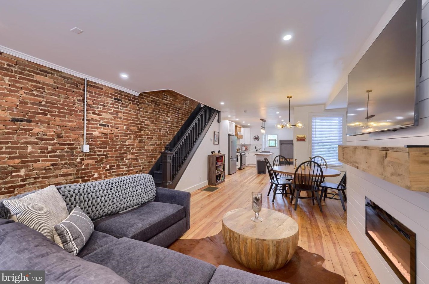925 Orange St, Lancaster PA  17602-3213 exterior