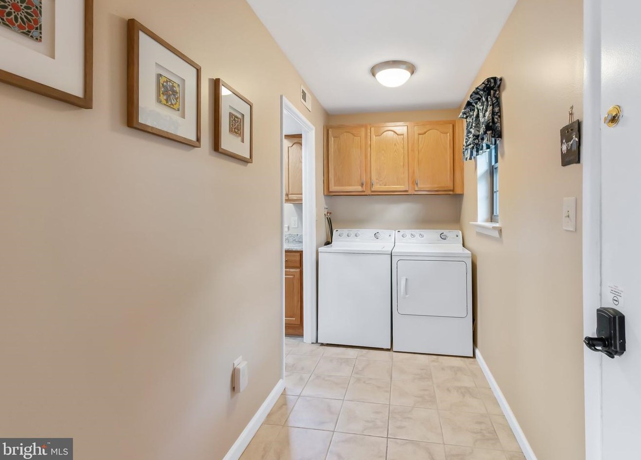 409 Valleybrook Dr, Lancaster PA  17601-4620 exterior