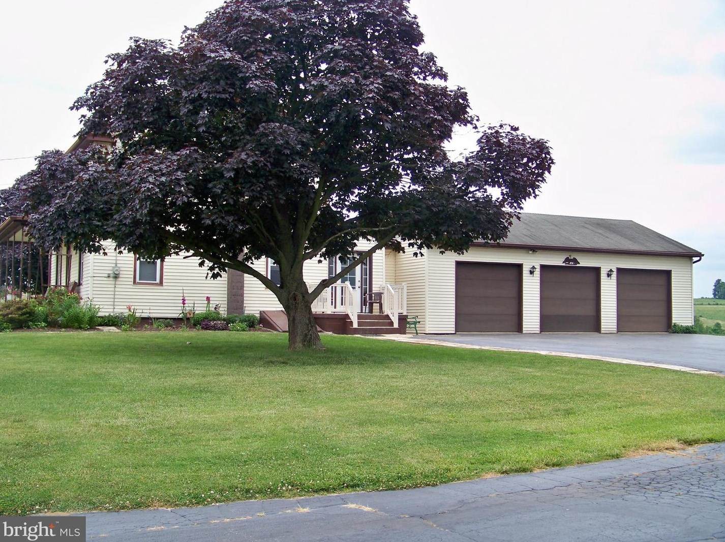 445 Hopkins Mill Rd, Buck, PA 17566