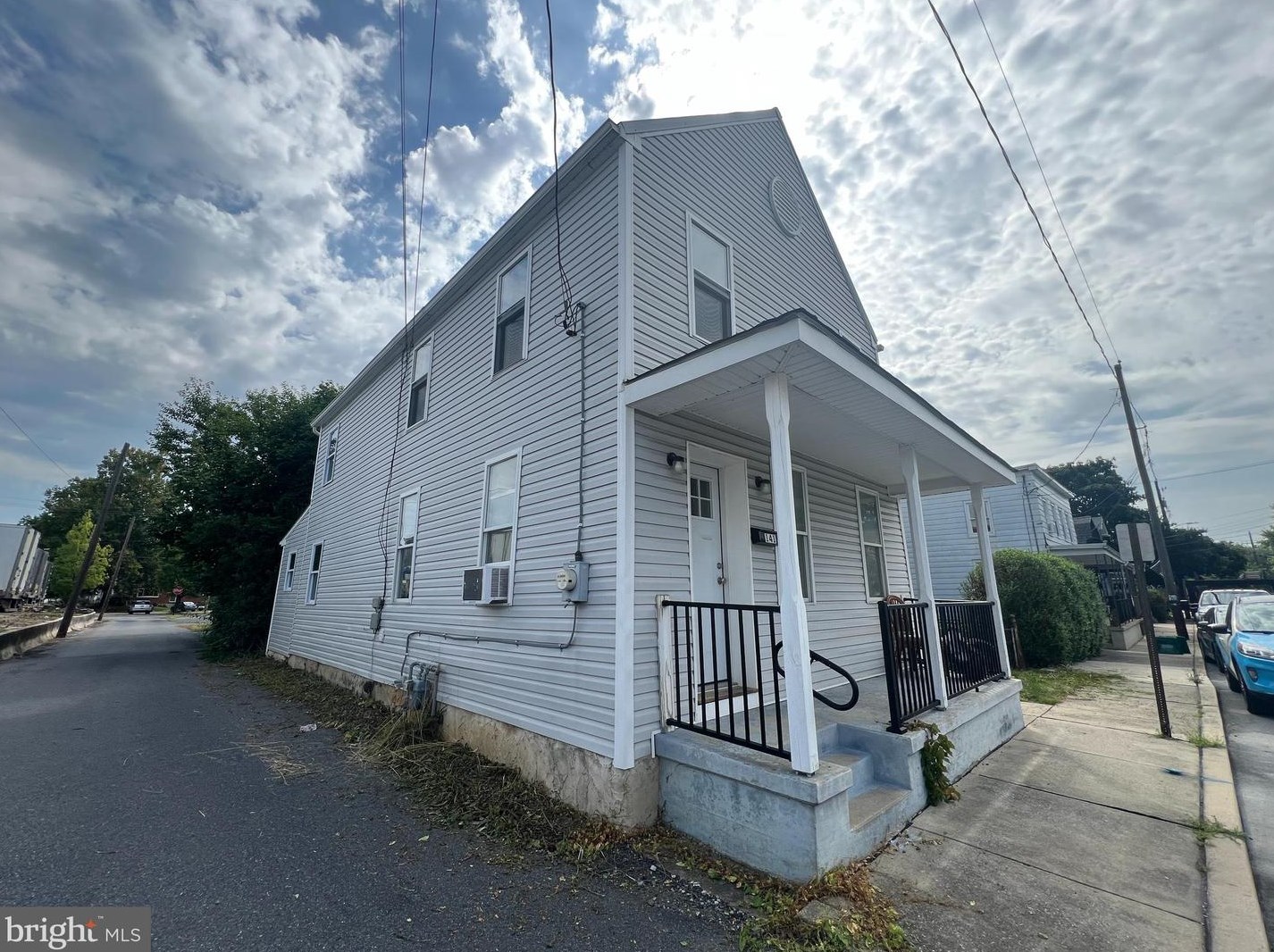 141 S Wolf St, Old Line, PA 17545