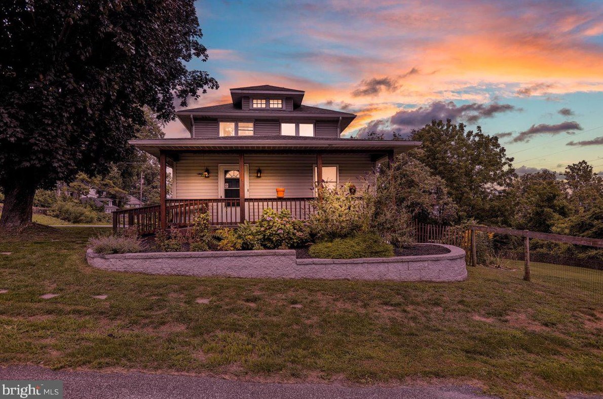 5339 Strasburg Rd, New Milltown, PA 17535