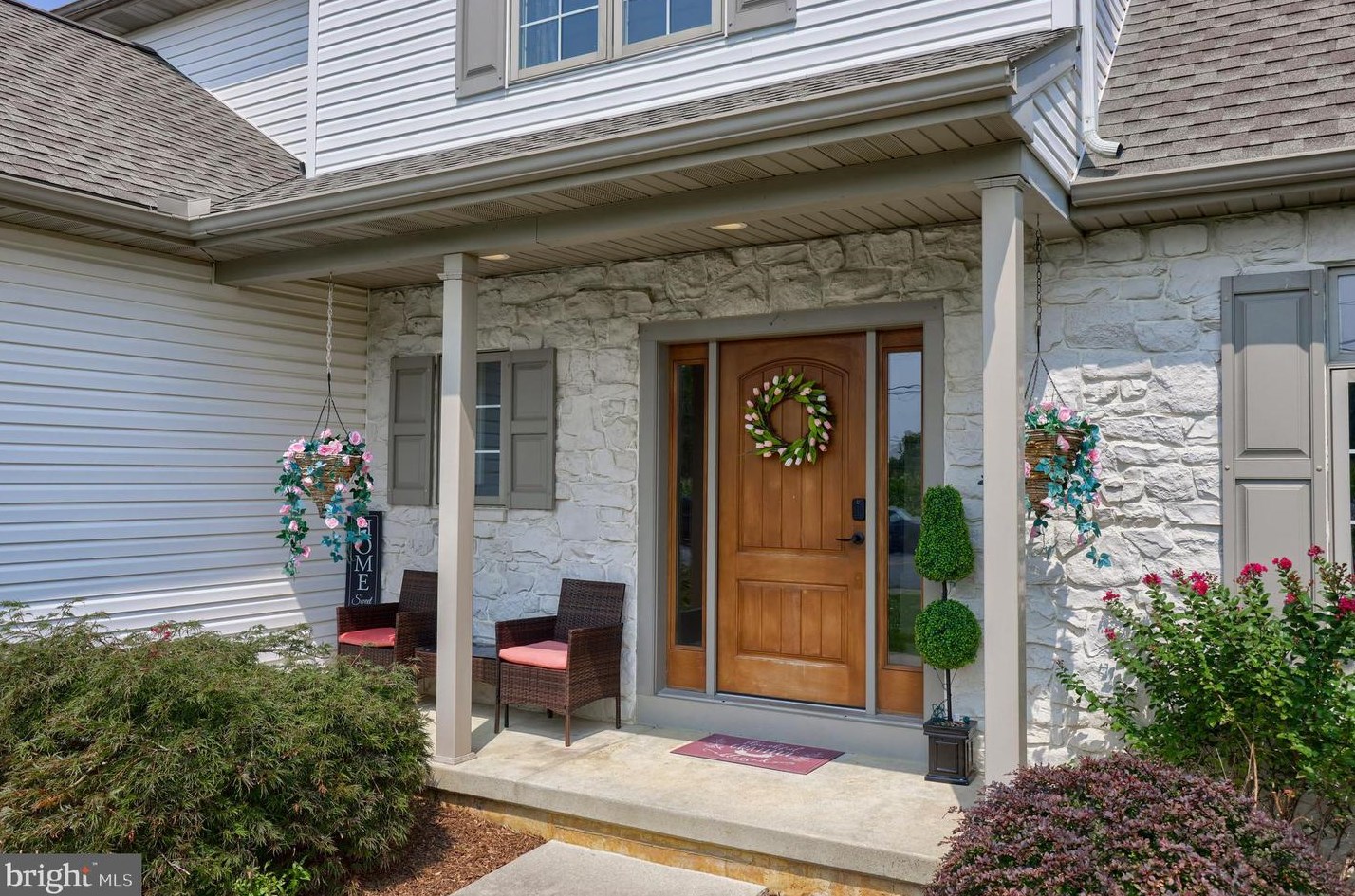 1181 Carmany Rd, Mount Joy, PA 17552