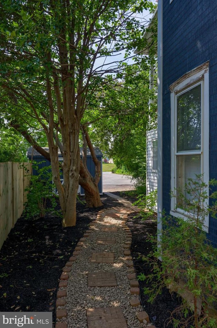 226 Duke St, Ephrata PA  17522-2030 exterior