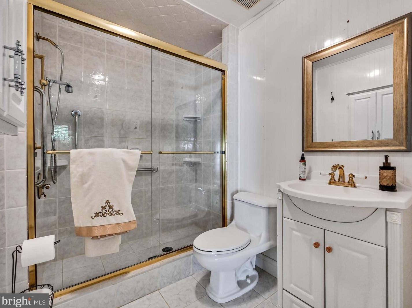 170 Valleybrook Dr, Lancaster PA  17601-4620 exterior