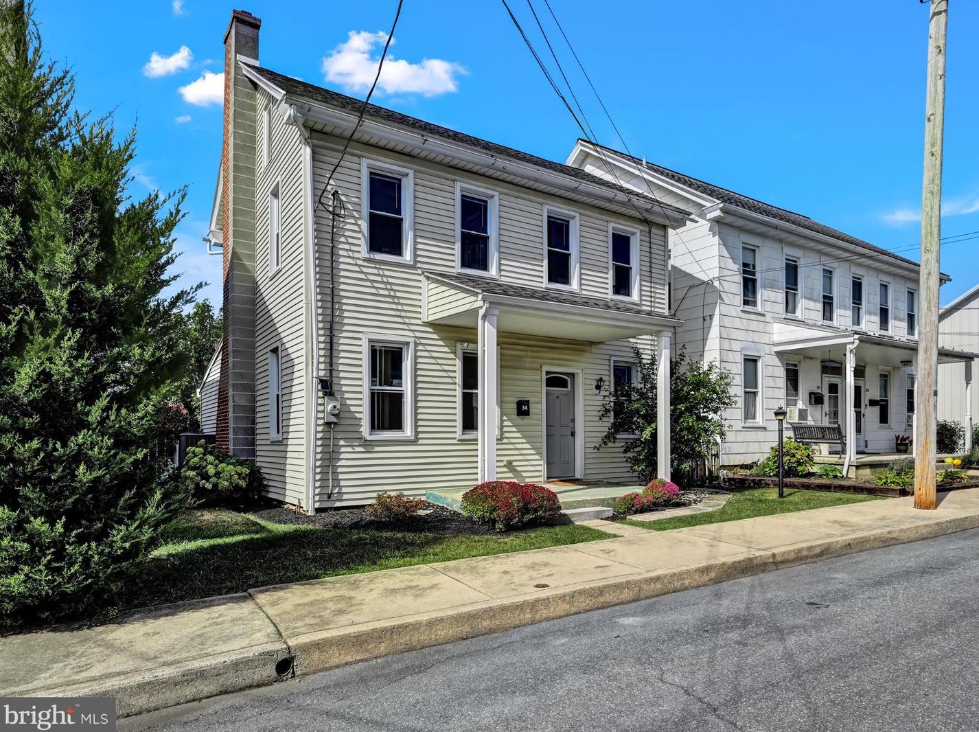 34 S Charles St, Ephrata, PA 17522