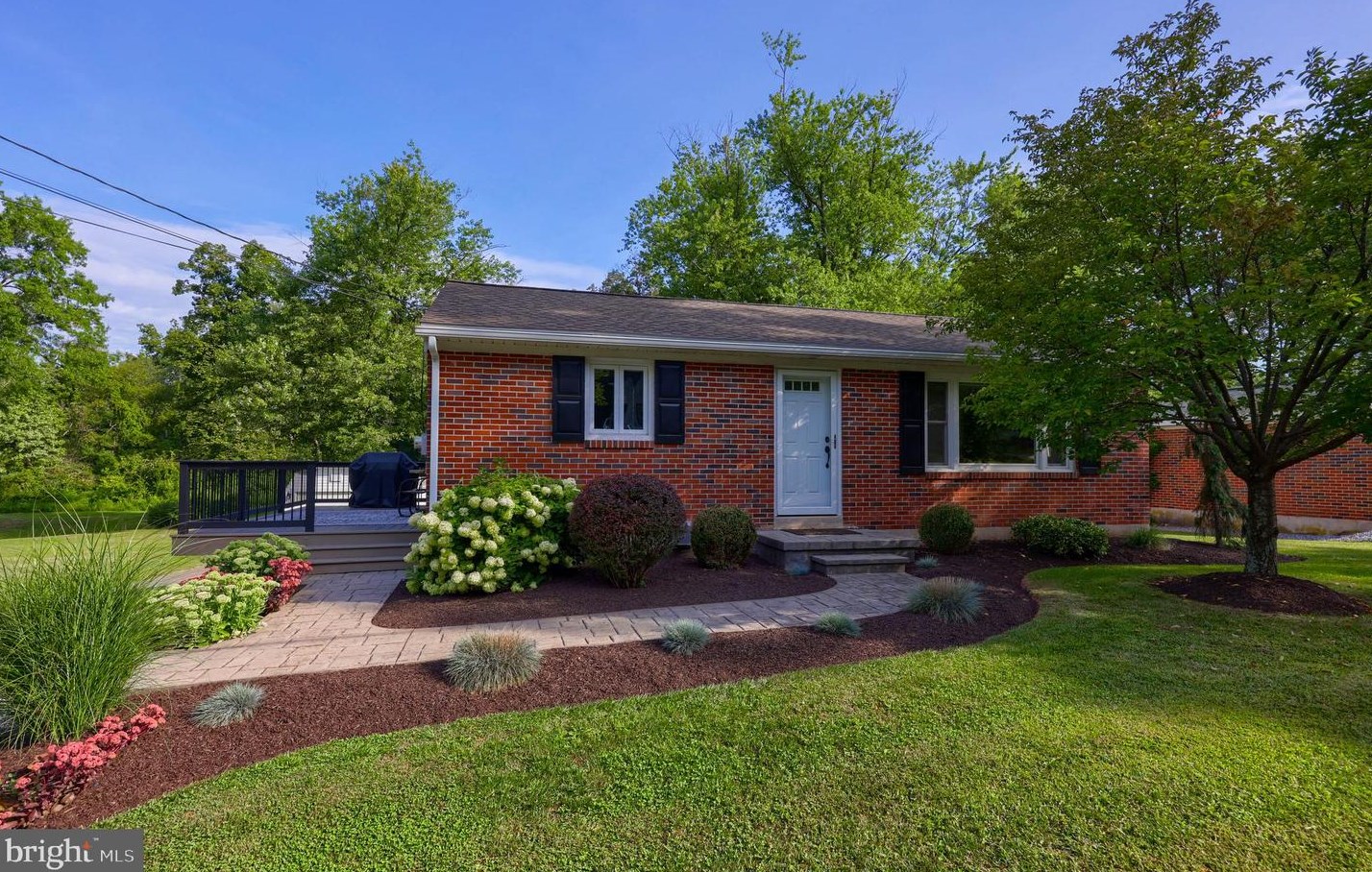195 Resh Rd, Swartzville, PA 17569