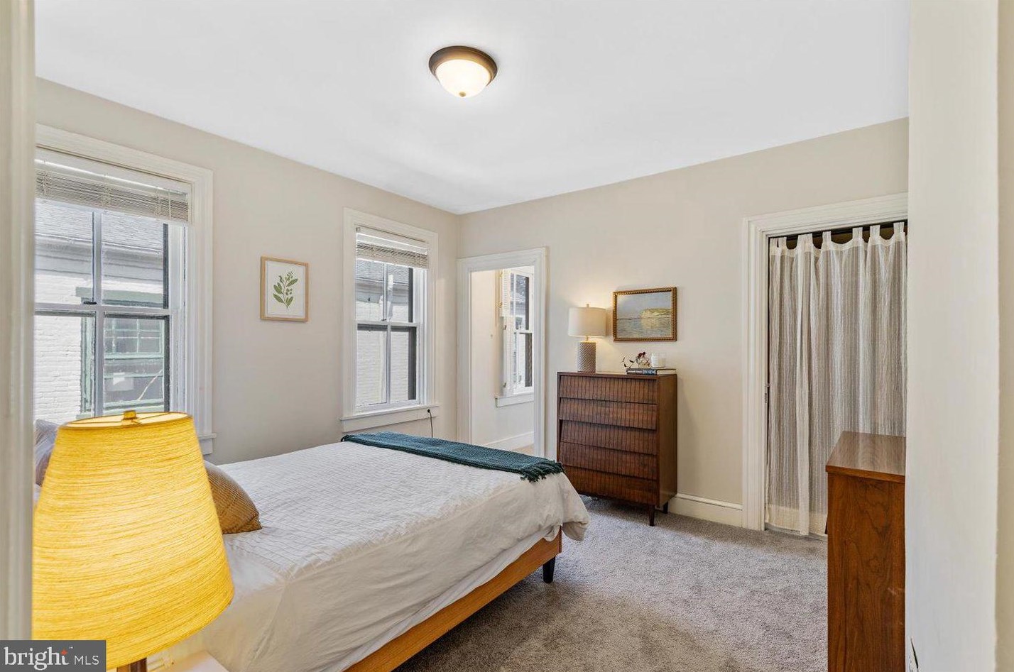 19 Shippen St, Lancaster PA 17602-2966 exterior