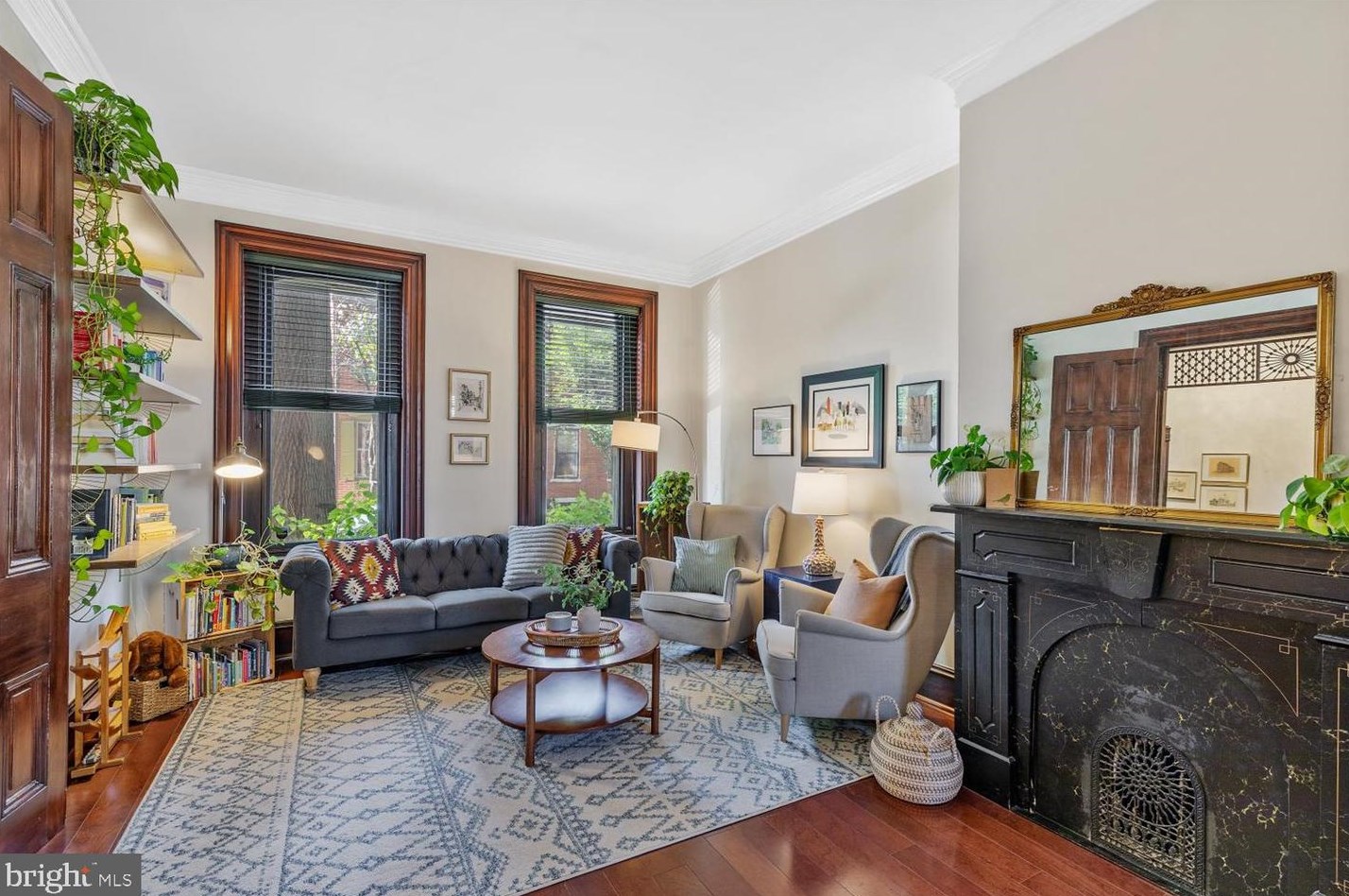 19 Shippen St, Lancaster PA 17602-2966 exterior