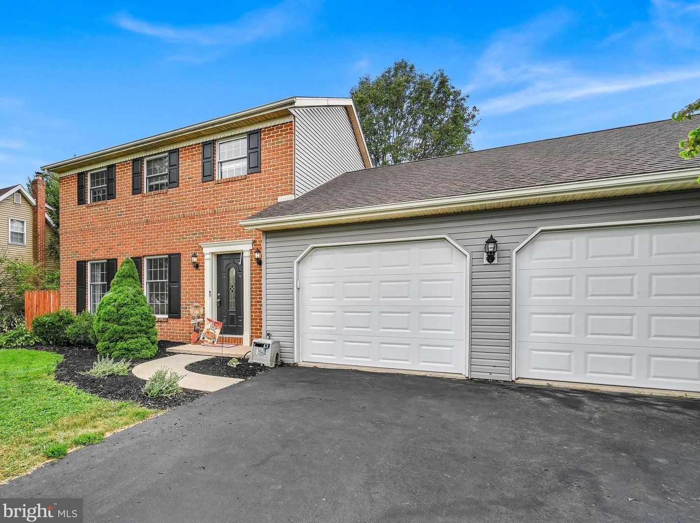 240 Jennifer Ln, Ephrata, PA 17522