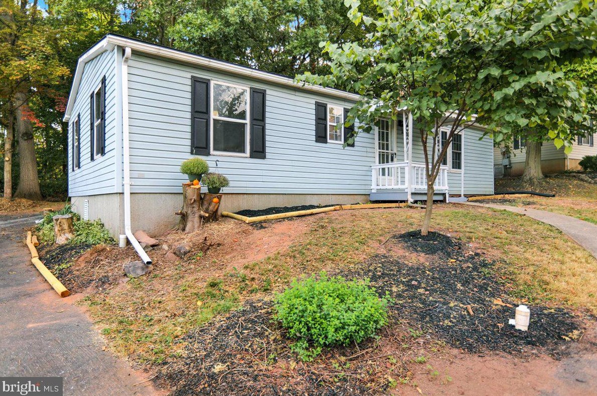 4 Stacey Ct, Schoeneck, PA 17578