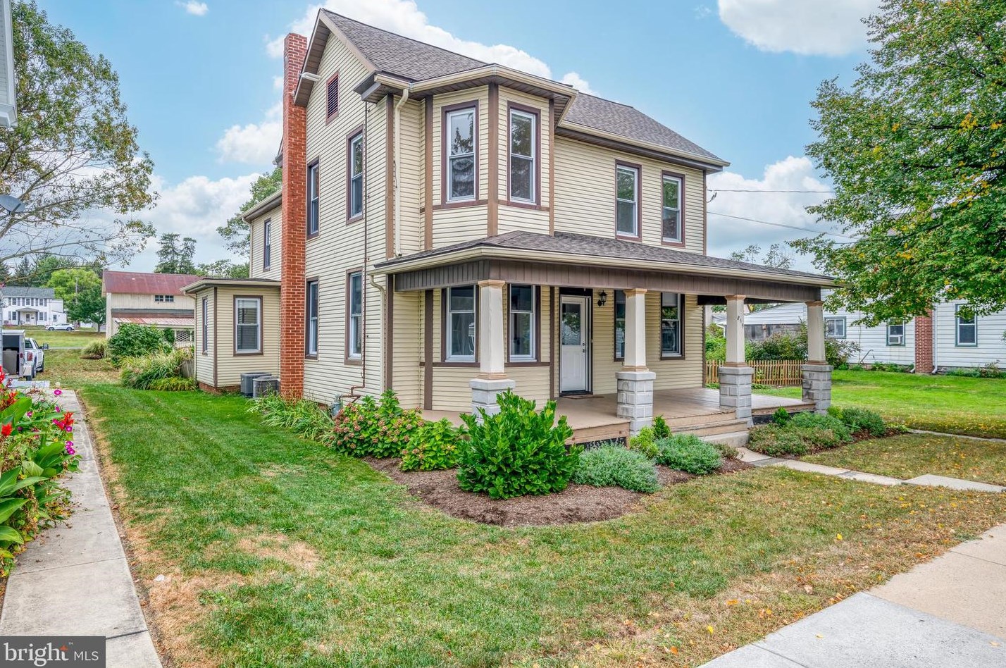 819 W Main St, Mount Joy, PA 17552