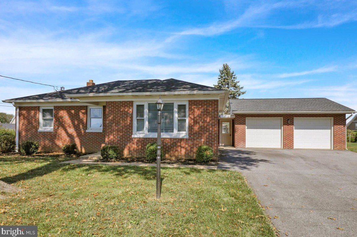 203 Wynwood Dr, Willow, PA 17584-9411