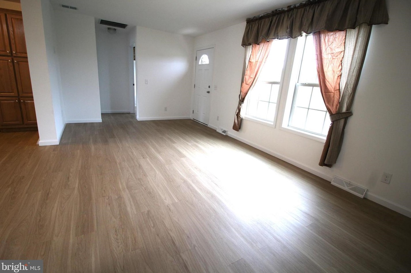 100 N Kinzer Rd, New Milltown, PA 17535