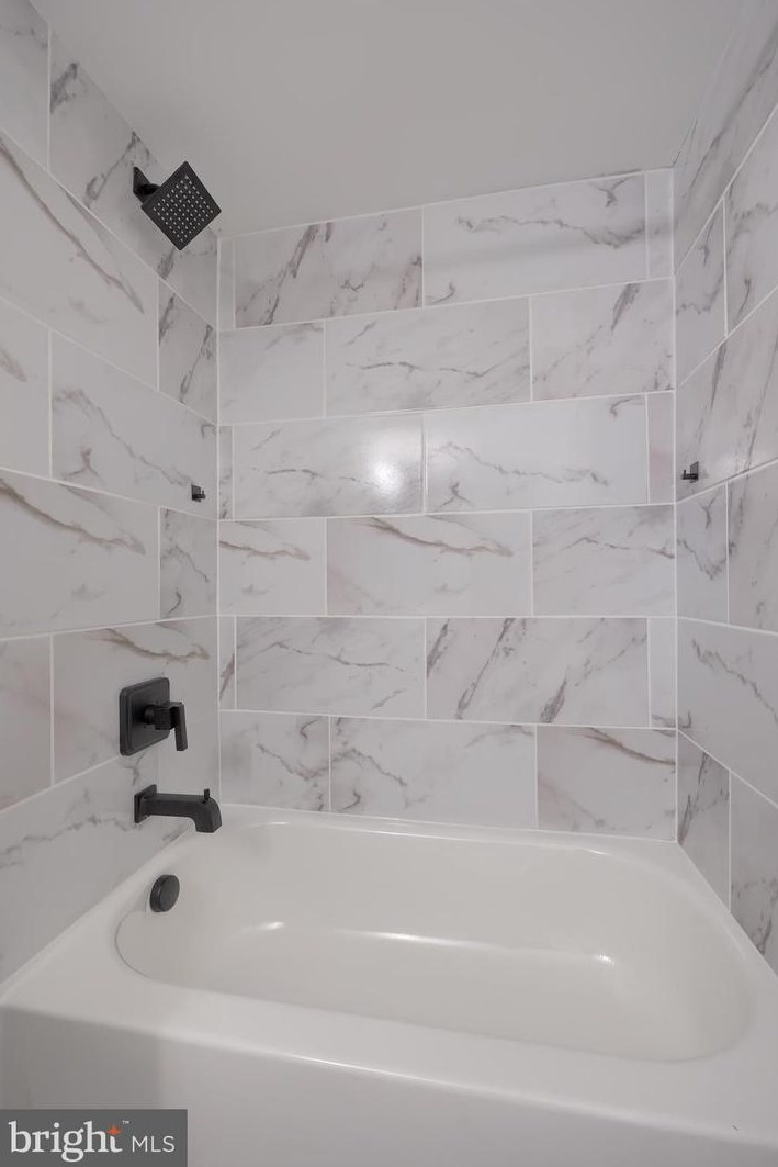 302 Market St, Marietta PA 17547-1605 exterior