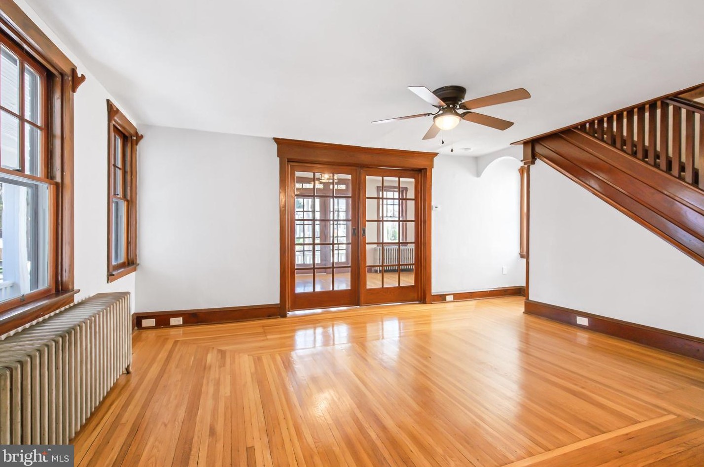33 S 11th St, Akron, PA 17501