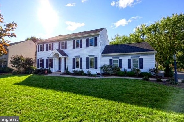 2658 Valley View Dr, Lancaster, PA 17601-1471