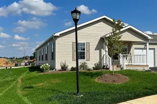 466 Eastwood Ln, Lancaster, PA 17601 - Photo 2