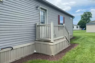 13 Amber Cir, New Holland, PA 17557 - Photo 10