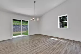 520 Betty Ln, Columbia, PA 17512 - Photo 8