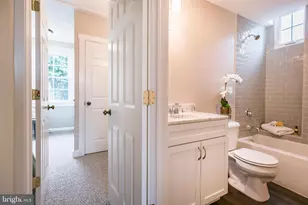 340 College Ave, Lancaster, PA 17603 - Photo 14
