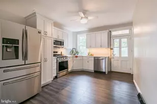 340 College Ave, Lancaster, PA 17603 - Photo 2