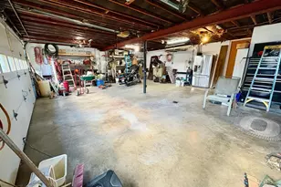 2460 Honeysuckle Ln, Lancaster, PA 17603 - Photo 38