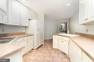 117 Hawk Valley Ln, Denver, PA 17517 - Photo 8