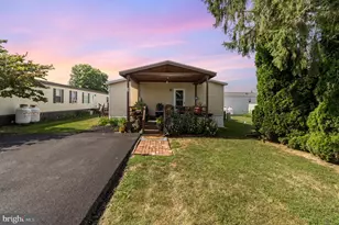 90 Penn Valley Village, Lititz, PA 17543 - Photo 1