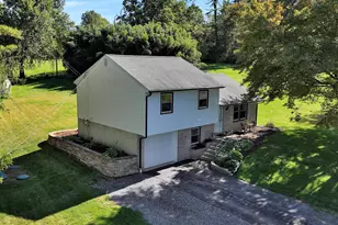 505 Hertzog Valley Rd, Denver, PA 17517 - Photo 2