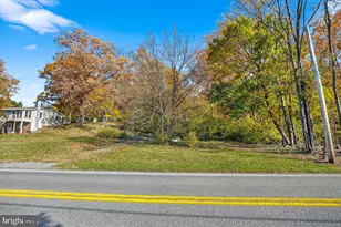 303 W Swartzville Rd, Reinholds, PA 17569 - Photo 8