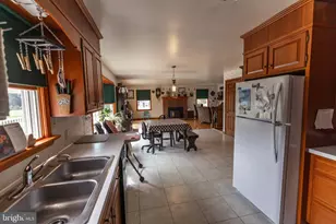 425 Mill Creek Rd, Bird in Hand, PA 17505 - Photo 10