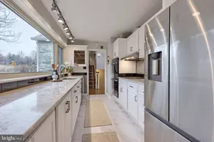 260 Blossom Hill Dr, Lancaster, PA 17601 - Photo 4