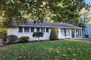 5640 Elizabethtown Rd, Manheim, PA 17545 - Photo 2