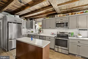 1175 W Swartzville Rd, Reinholds, PA 17569 - Photo 32