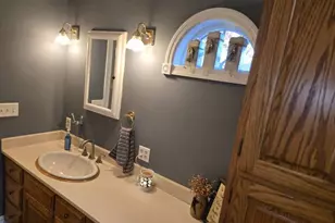 57 N Charlotte St, Manheim, PA 17545 - Photo 14