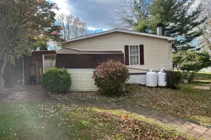 751 Willow Ln, Gap, PA 17527 - Photo 2