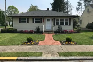 46 E Lemon St, Lititz, PA 17543 - Photo 1