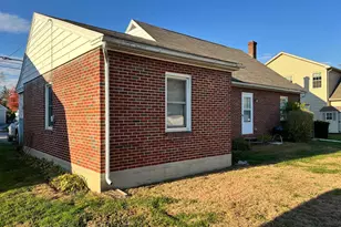 327 W Ferdinand St, Manheim, PA 17545 - Photo 6