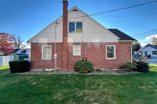 327 W Ferdinand St, Manheim, PA 17545 - Photo 4