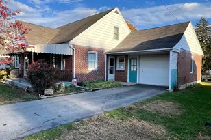 327 W Ferdinand St, Manheim, PA 17545 - Photo 2