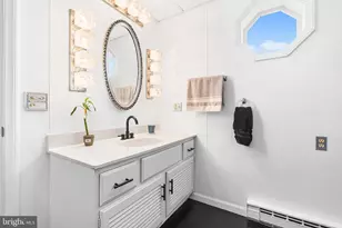 676 W Market St, Marietta, PA 17547 - Photo 28