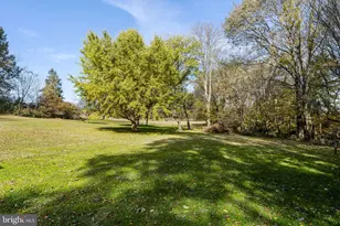 269 Sheep Ln, Millersville, PA 17551 - Photo 16