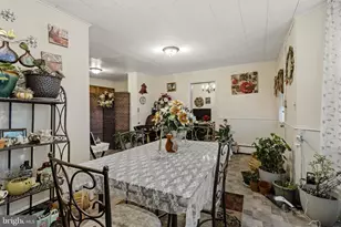 222 E High St, Manheim, PA 17545 - Photo 14