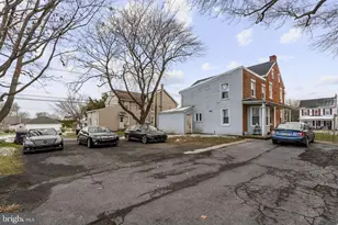 222 E High St, Manheim, PA 17545 - Photo 8