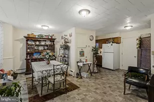 222 E High St, Manheim, PA 17545 - Photo 12