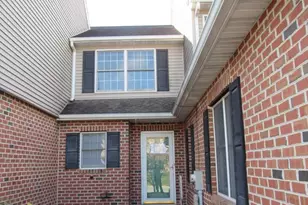 47 Spring Hill Ln, Mountville, PA 17554 - Photo 2