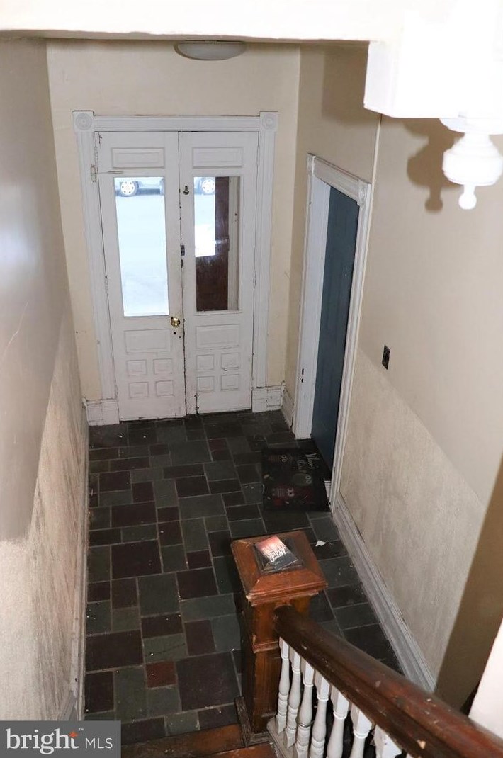 1220 Turner St, Allentown, PA 18102-3710