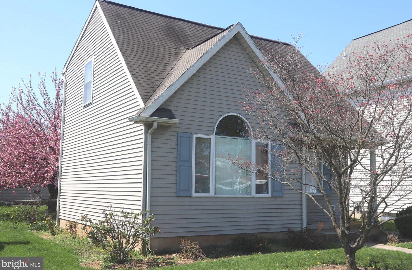 1520 Chapel Ave, Allentown, PA 18103-5041