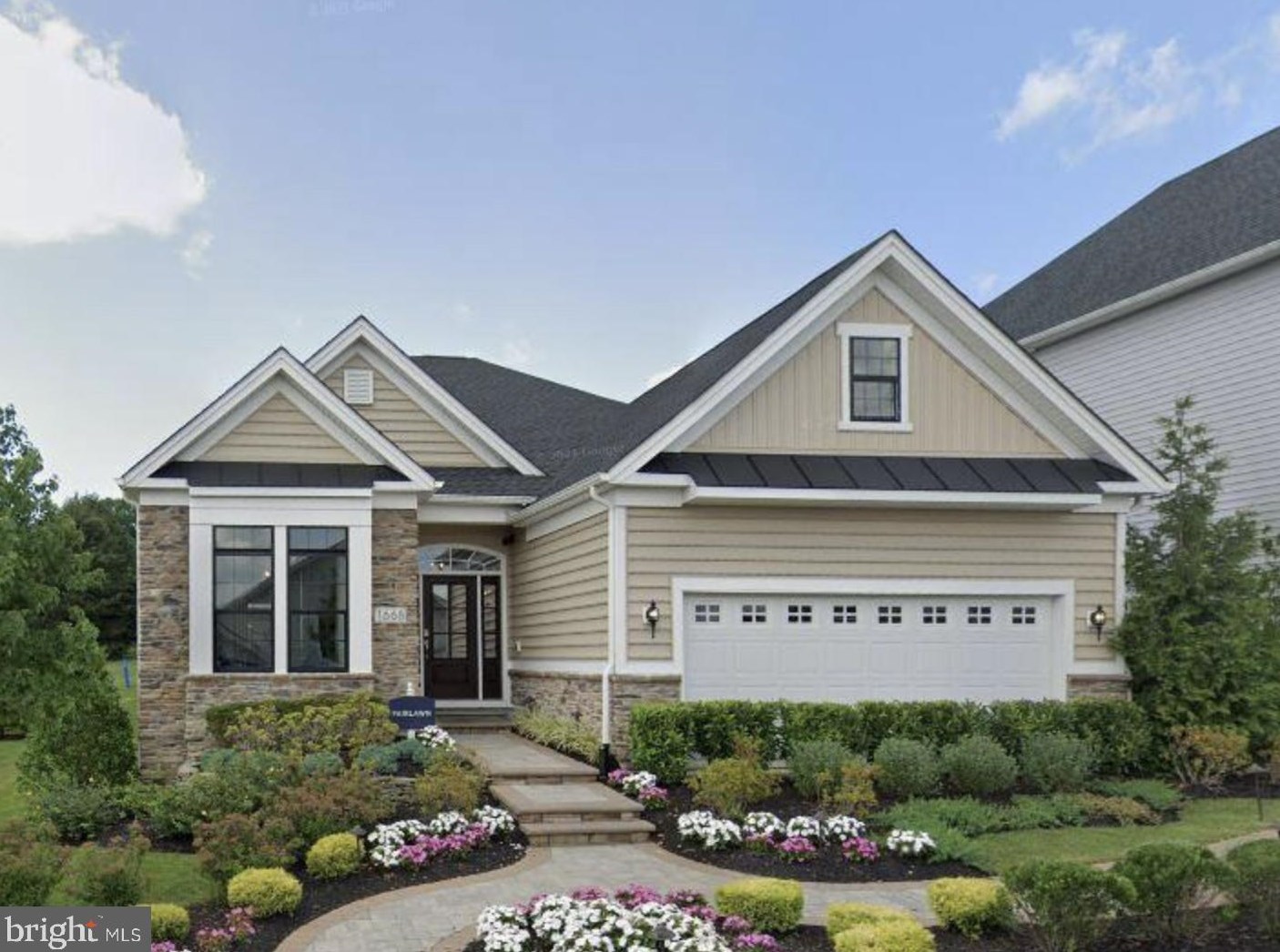 1823 Valley View Dr, Allentown, PA 18104
