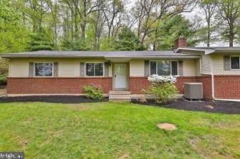 3044 Beacon Rd, Allentown, PA 18103-7743